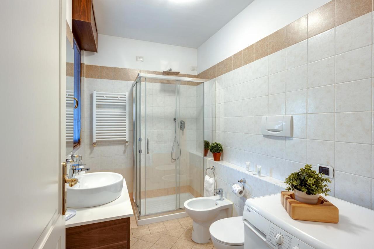 Il Broletto Apartment - Affitti Brevi Italia Лекко Экстерьер фото