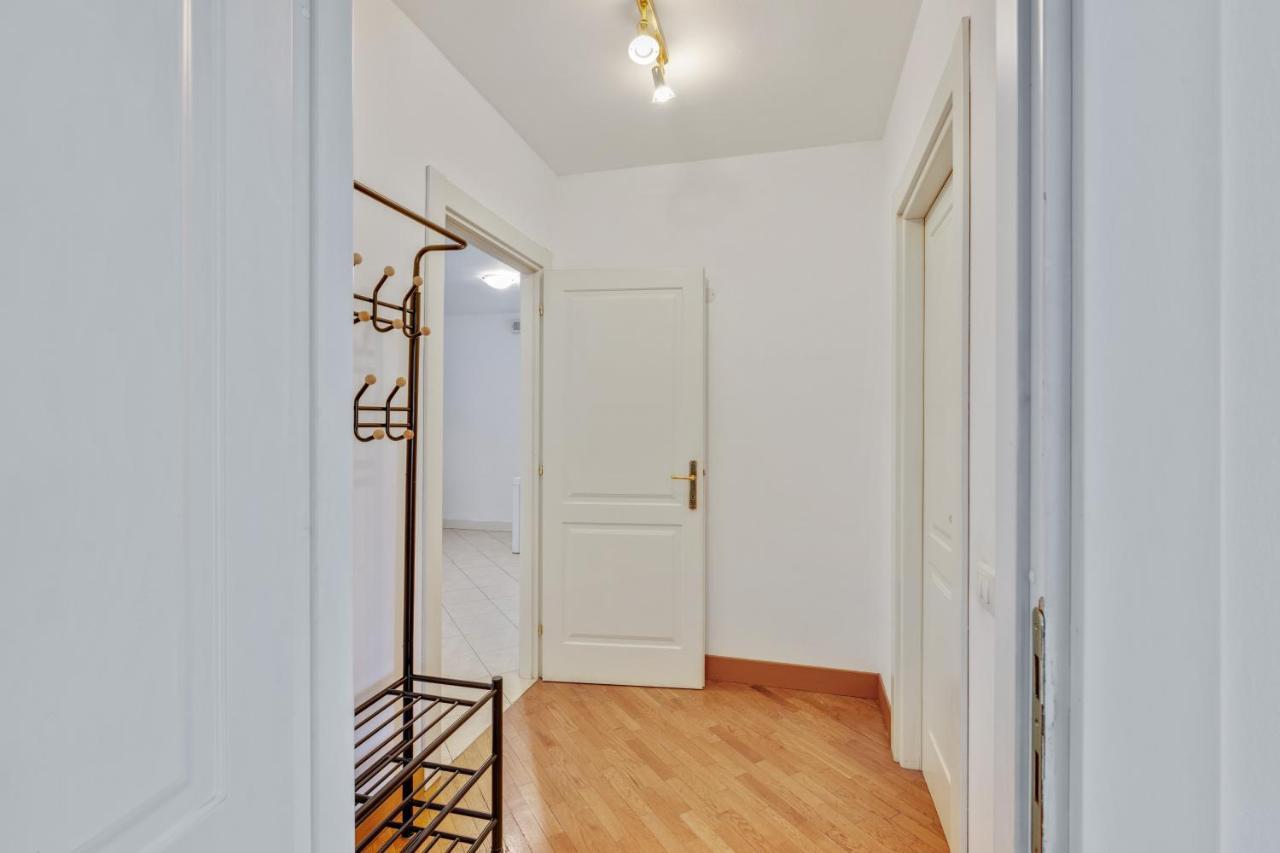 Il Broletto Apartment - Affitti Brevi Italia Лекко Экстерьер фото