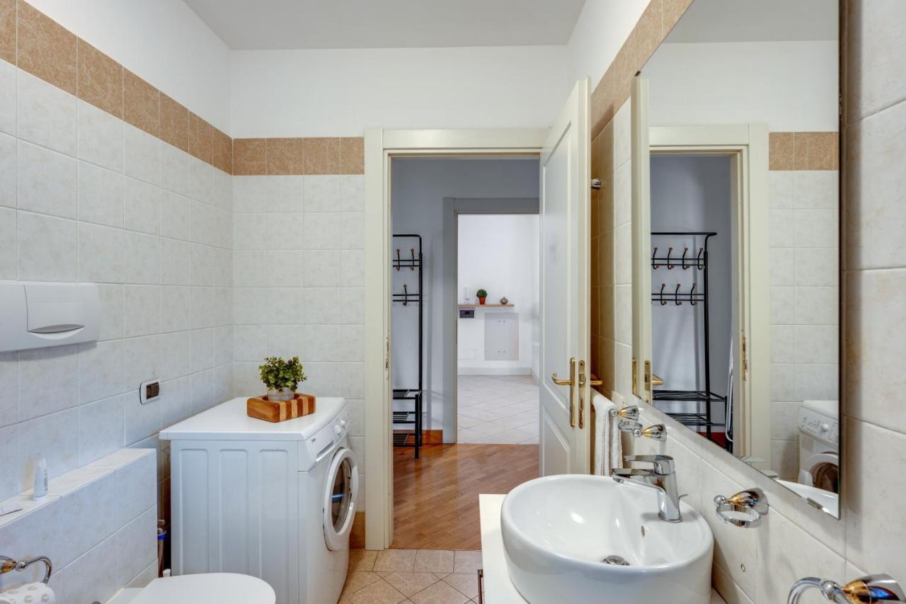 Il Broletto Apartment - Affitti Brevi Italia Лекко Экстерьер фото